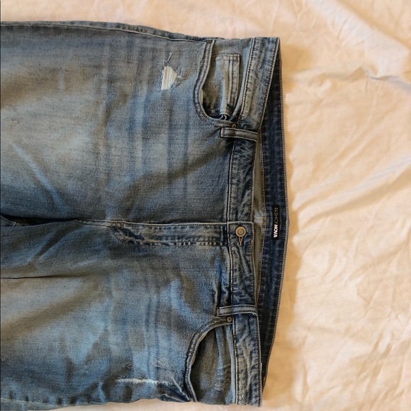 High Rise Mom Jeans - Picture 4 of 5